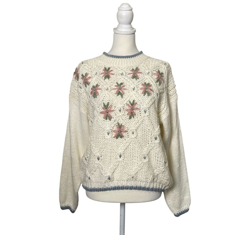 Vintage Cream Floral Hand Knit Sweater Cottagecore Wool Blend Embroidered Flower